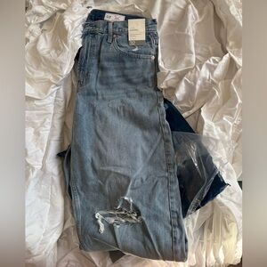 Brand New GAP Women’s Barrel Jeans